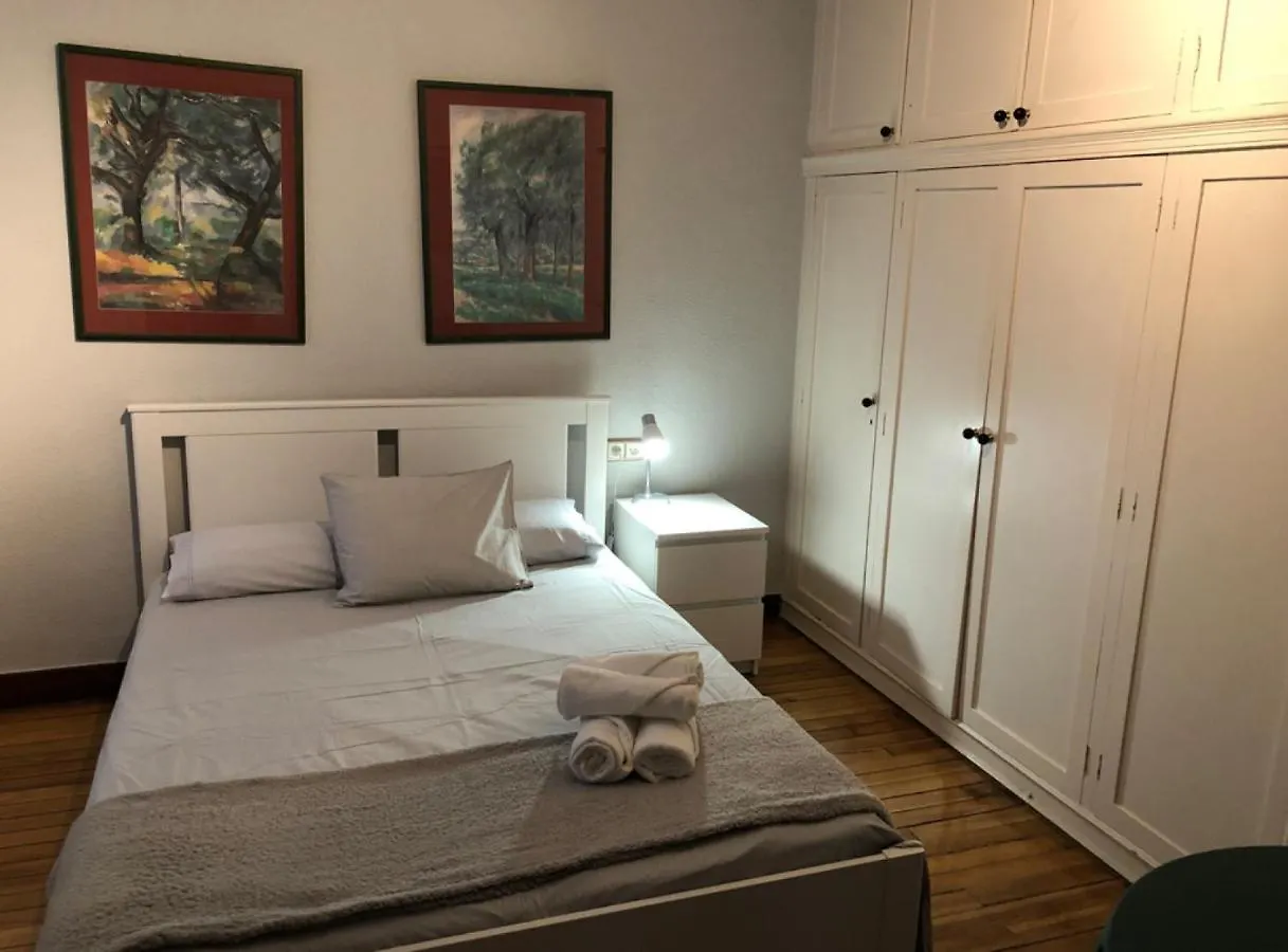 Clasico Y Funcional Vivienda Turistica Centro Bilbao İspanya