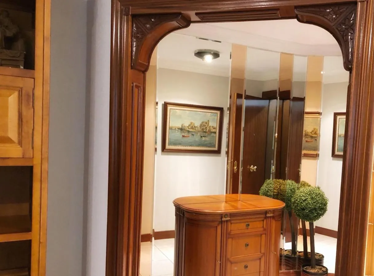 Clasico Y Funcional Vivienda Turistica Centro Bilbao İspanya