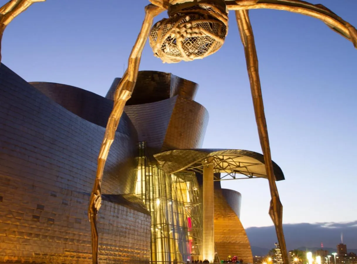 Clasico Y Funcional Vivienda Turistica Centro Bilbao Daire